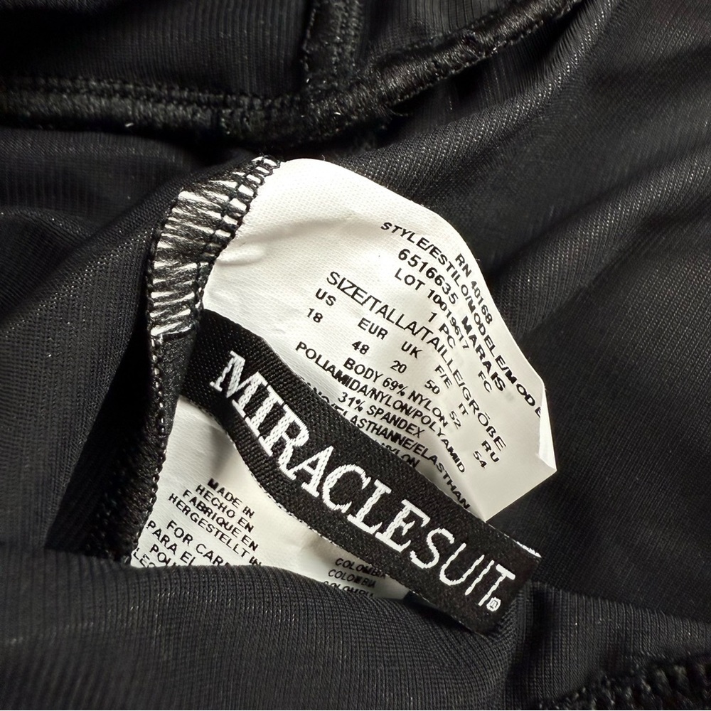 NWOT Miraclesuit Marais Black Swim Dress - Picture 11 of 12
